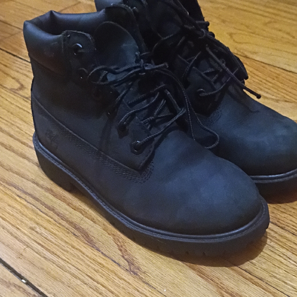 Timberland Dark Lace-Up Boots